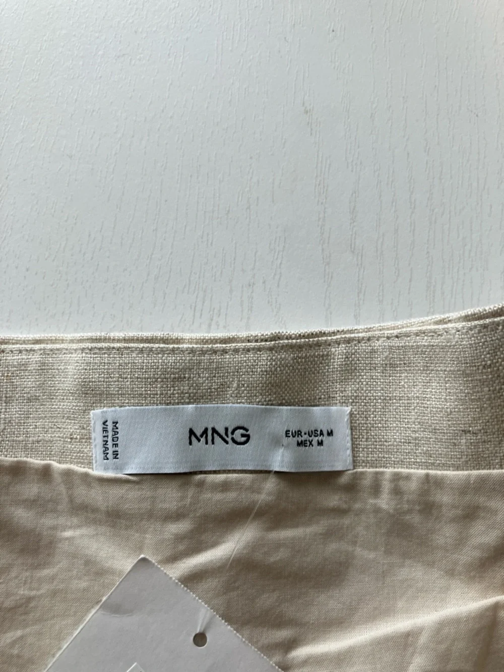 Mango Boreli Linen Halter Vest (Size Medium) - Picture 8 of 12